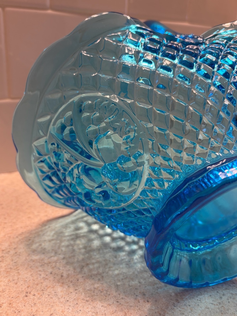 Vintage Fenton Blue Glass Basket Centerpiece - Picture 11 of 15